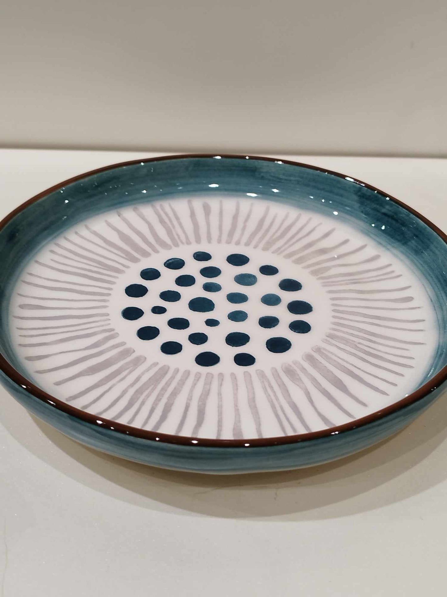 Collection plats et assiettes en grès Ethnik