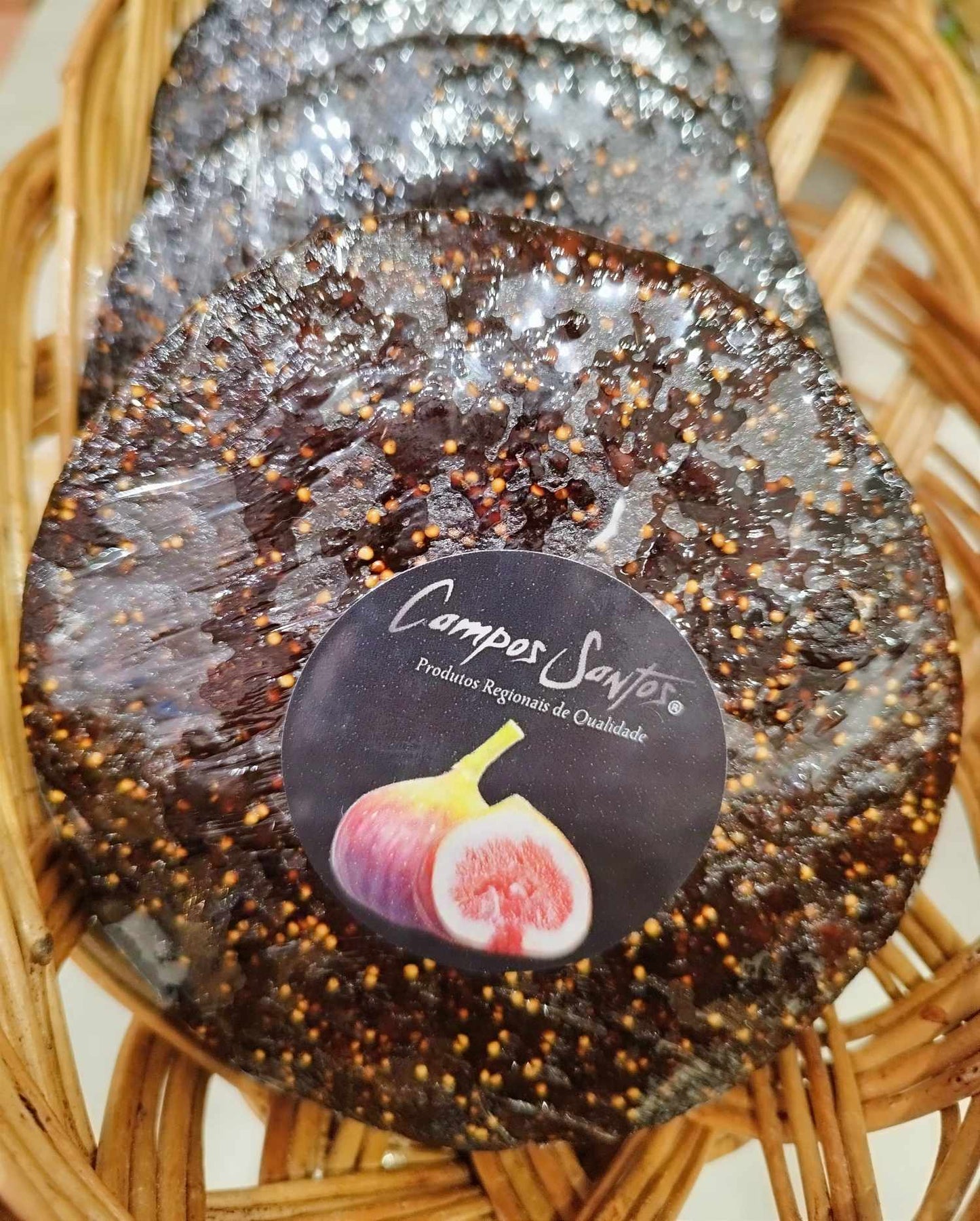 sucré
spécialité portugaise
recette traditionnelle
portugal
patisserie
figue
fabriqué au portugal
chocolat
campos santos
amande
algarve
gateau de figue
saveurs portugaises
épicerie portugaise
produits portugais
concept store portugais
saudade concept store
cherbourg