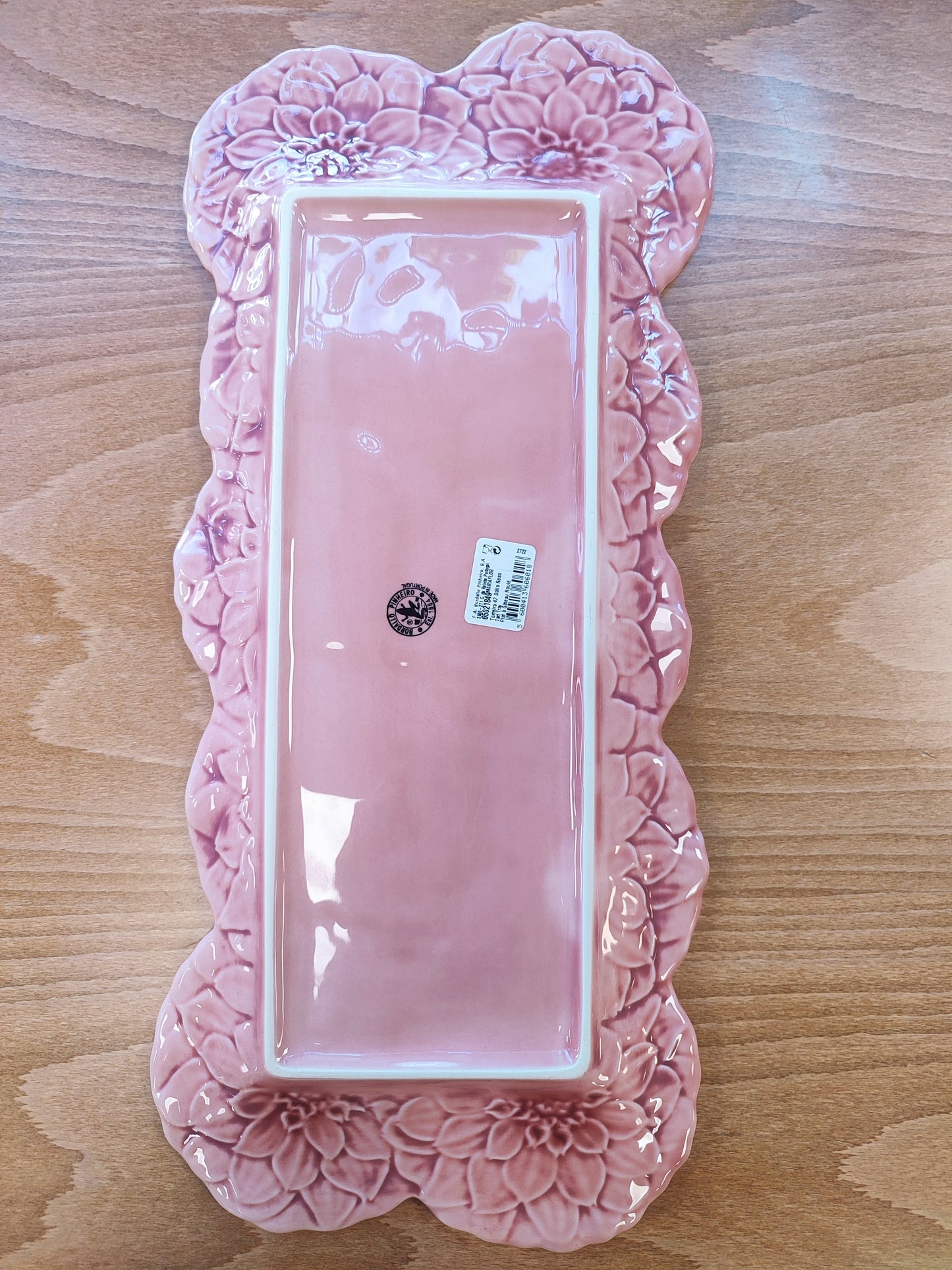 plat dahlia céramique art de la table bordallo pinheiro saudade cherbourg concept store normandie artisanat peint à la main fait à la main portugal