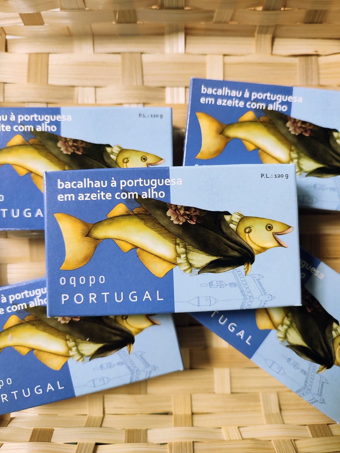 morue à la portugaise huile d'olive ail lisboa oqopo conserve portugal fabrication traditionnelle qualité saudade concept store normandie cherbourg épicerie fine épicerie portugaise