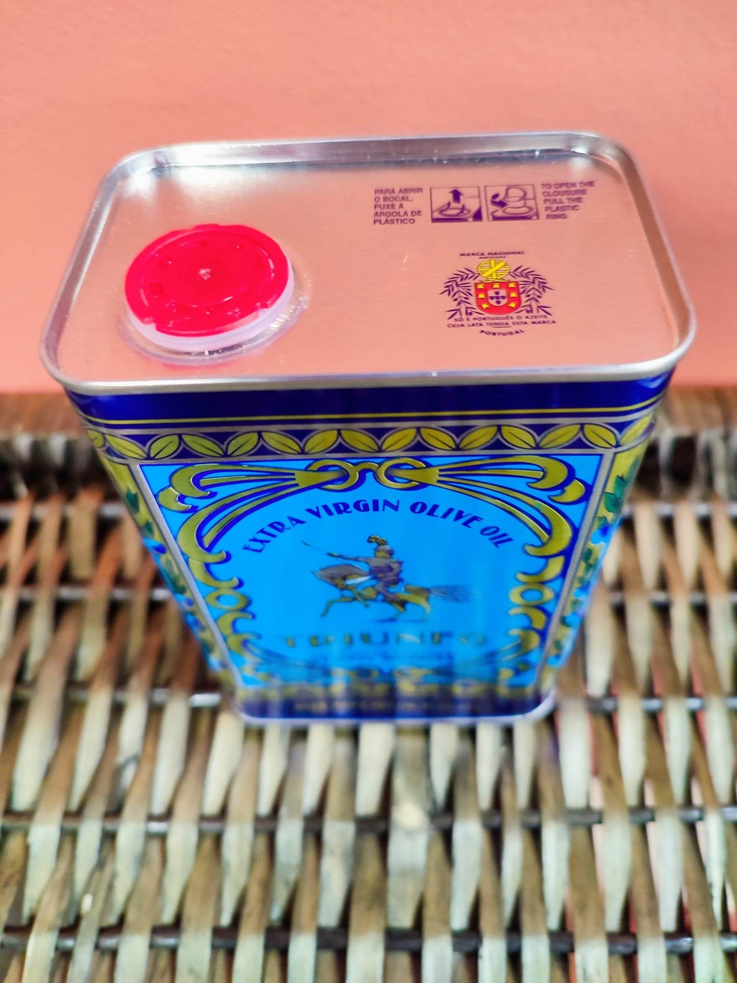 huile d'olive taditionnelle pressée à froid qualité supérieur sans ajout sans agent naturelle portugal épicerie fine épicerie portugaise cherbourg portugal Saudade concept store normandie