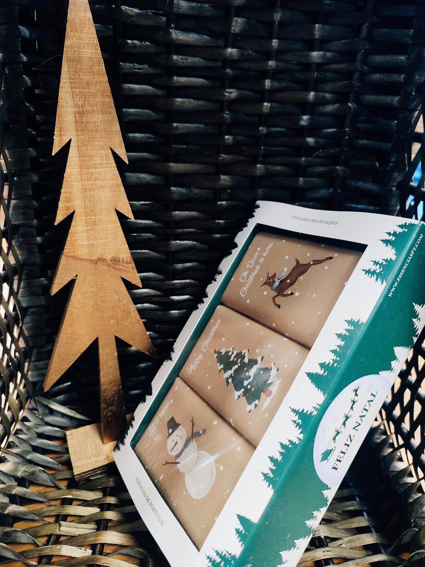Savon artisanal kraft motif féerique Noël idée cadeau de Noël sapin renne bonhomme de neige portugal Saudade concept store Cherbourg Normandie