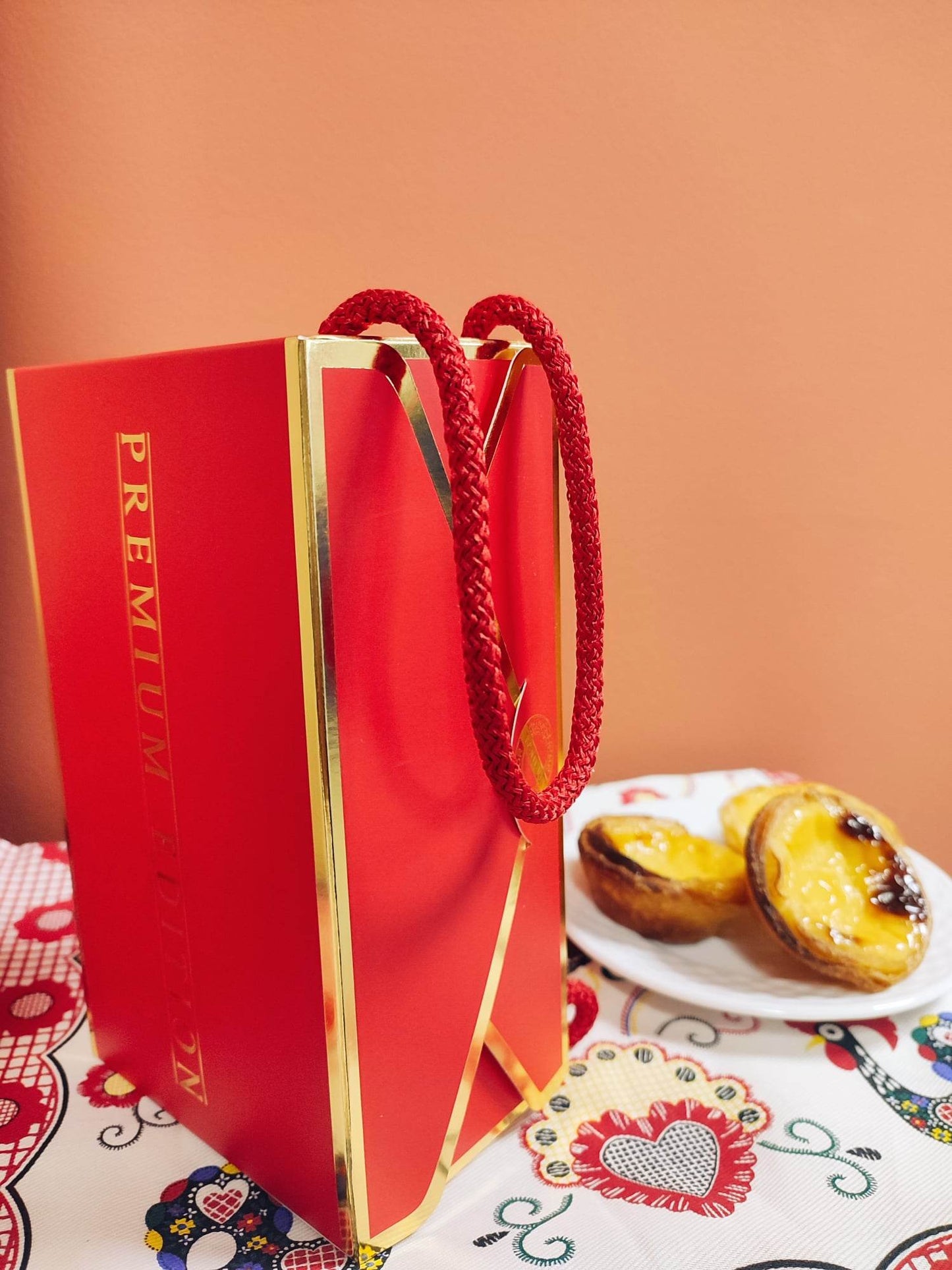 cocktail saudade concept store cherbourg saveurs portugaises cultureportugaise spécialité portugaise épicerie portugaise produits portugais concept store portugais portugal pastel de nata liqueur alcool normandie