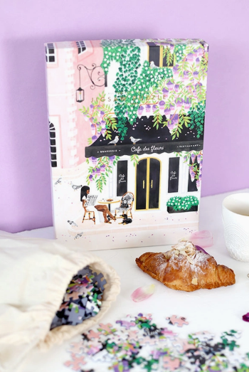Puzzle illustré 1000 pièces – "Café des fleurs" par Claire Leina