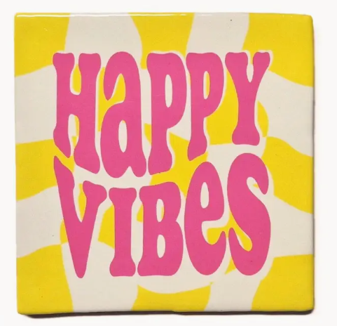 Carreau décoratif en céramique à message "Happy vibes" – fabrication artisanale