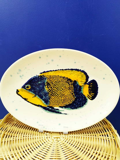Plat oval motif poisson exotique - Céramique artisanale portugaise