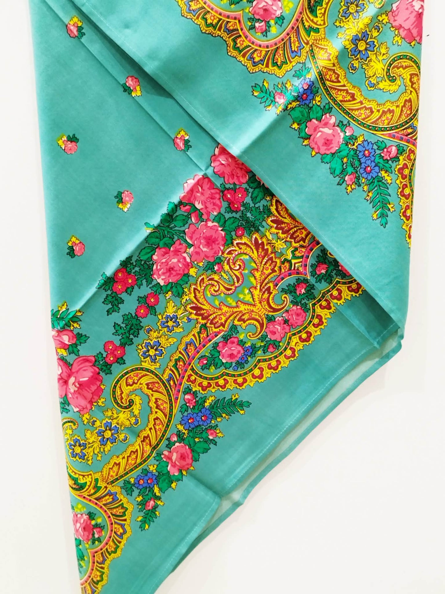 Foulards portugais traditionnels colorés