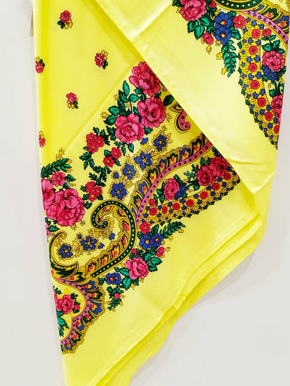 Foulards portugais traditionnels colorés