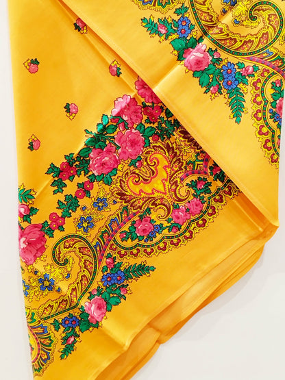 Foulards portugais traditionnels colorés