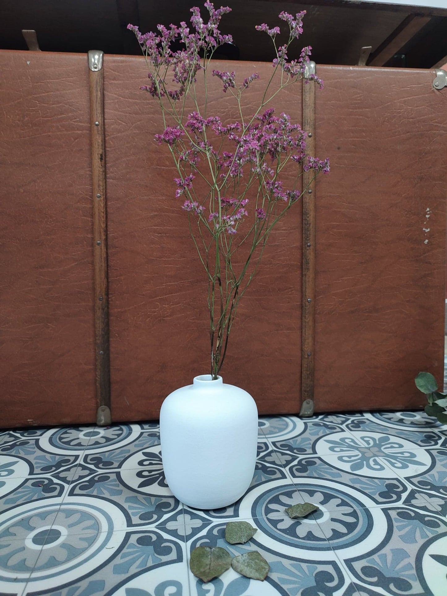 vase blanc artisanat décoration fleur portugal fait main cherbourg cotentin normandie saudade concept store