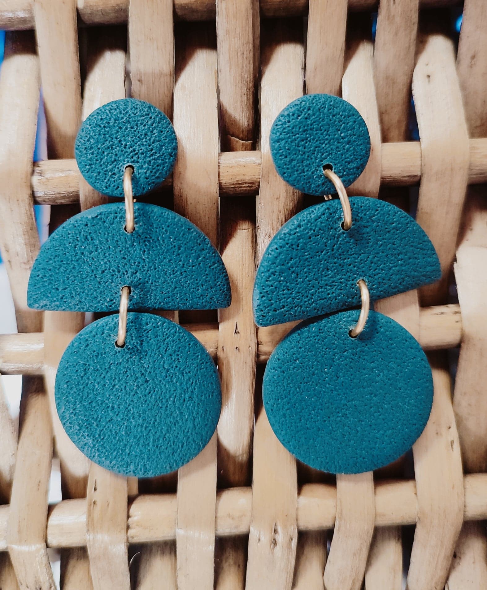 bijoux créatrice lisbonne boucle d'oreille artisanat argile polymère accessoire mode normandie made in portugal Saudade concept store Cherbourg 