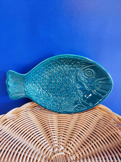pétrole céramique  normandie  artisanat  saudade concept store  fabrication artisanale  cherbourg  épicerie portugaise  fabriqué au portugal  produits portugais  concept store portugais  artisanat portugais  portugal  fait main  fait à la main  vaisselle  poisson  plat  artdelatable